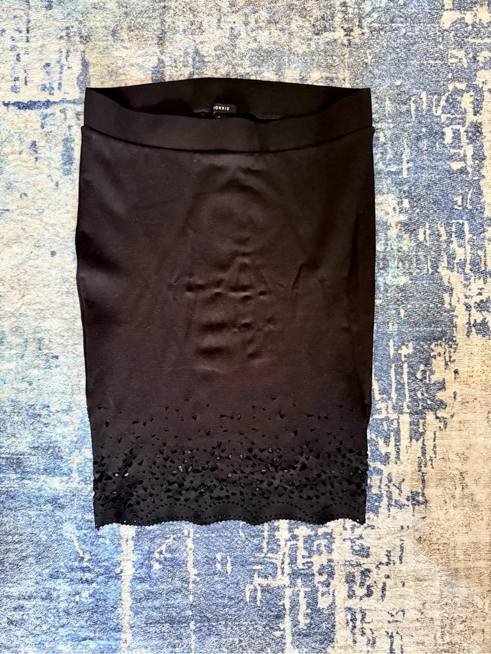 GUC torrid Black Laser-Cut Pencil Skirt - Picture 11 of 11